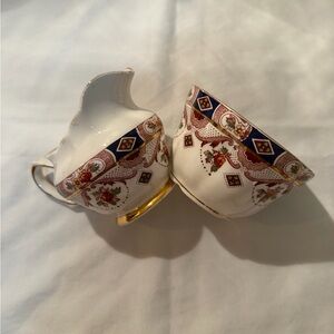 Carina by Royal Tara Bone China LTD. Sugar bowl and Creamer dish